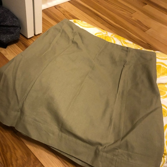 Sold altar’d state olive green skirt - Picture 3 of 3
